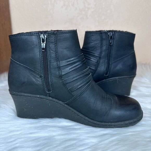 KEEN Women's Zurich Low Boot Black Size 8 - Picture 12 of 12